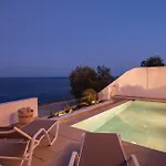 Marelia - Seafront With Infinity Pool