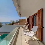Дом отдыха Marelia - Seafront With Infinity Pool *