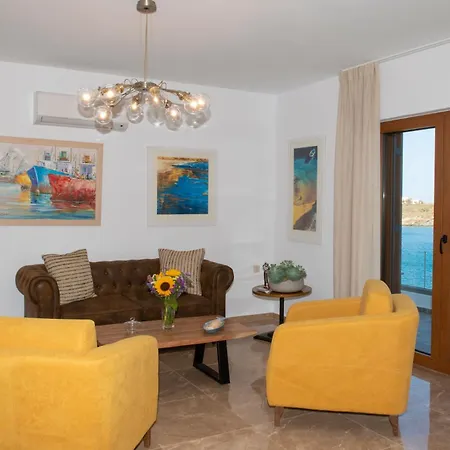 Marelia - Seafront With Infinity Pool Casa vacanze Mégas Yialós-Nítes