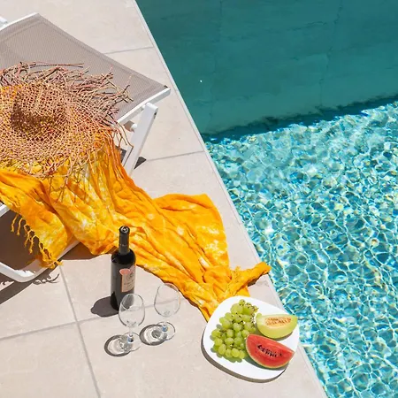 Marelia - Seafront With Infinity Pool Мегас-Ялос-Нитес