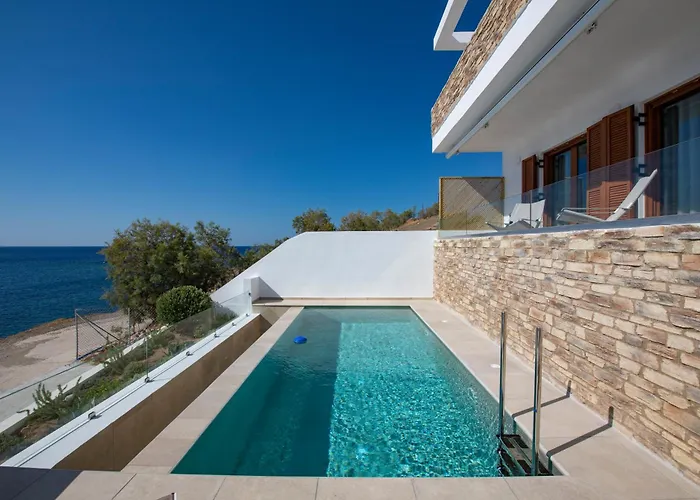 Marelia - Seafront With Infinity Pool