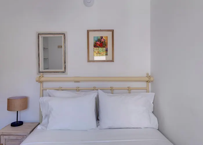 Marelia - Seafront With Infinity Pool Casa vacanze