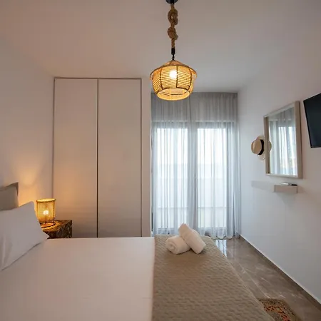 Nyaraló Marelia - Seafront With Infinity Pool Mégas Yialós-Nítes