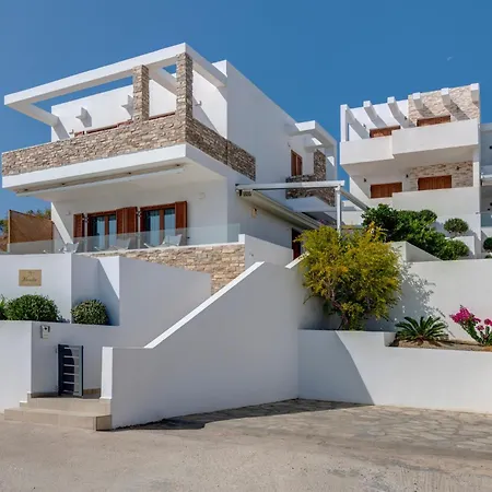 Marelia - Seafront With Infinity Pool * Mégas Yialós-Nítes