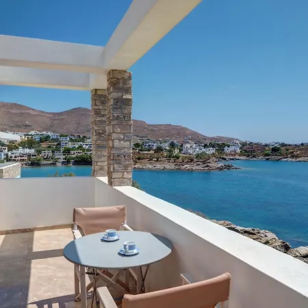 בית נופש Marelia - Seafront With Infinity Pool