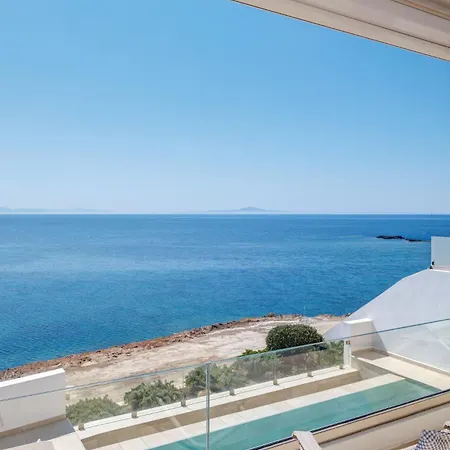 Marelia - Seafront With Infinity Pool