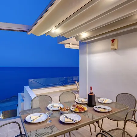 בית נופש Marelia - Seafront With Infinity Pool