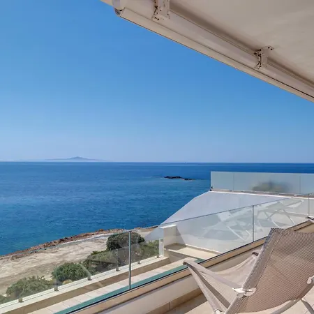 בית נופש Marelia - Seafront With Infinity Pool *