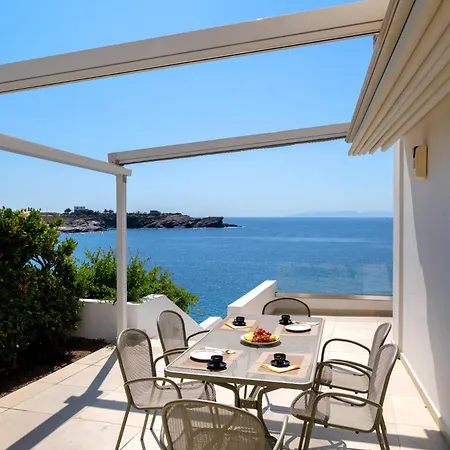 Marelia - Seafront With Infinity Pool *