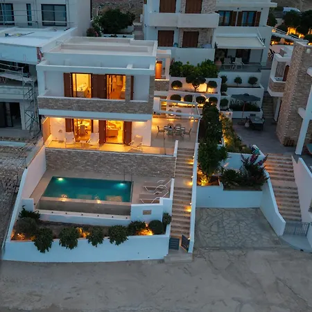 בית נופש Marelia - Seafront With Infinity Pool *