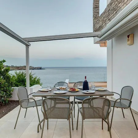 Marelia - Seafront With Infinity Pool *