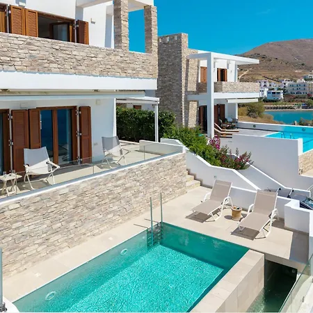 Marelia - Seafront With Infinity Pool בית נופש *