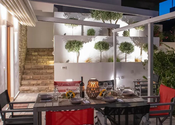 Marelia - Seafront With Infinity Pool