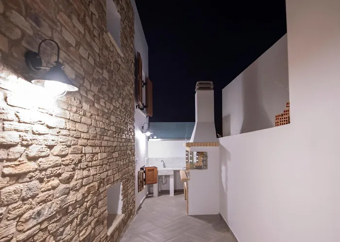 Marelia - Seafront With Infinity Pool *