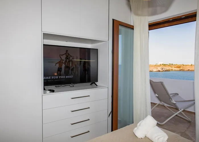 Holiday home Marelia - Seafront With Infinity Pool *