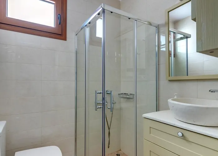 Holiday home Marelia - Seafront With Infinity Pool Megas Gialos - Nites