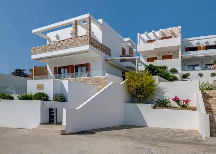 Marelia - Seafront With Infinity Pool * Megas Gialos - Nites